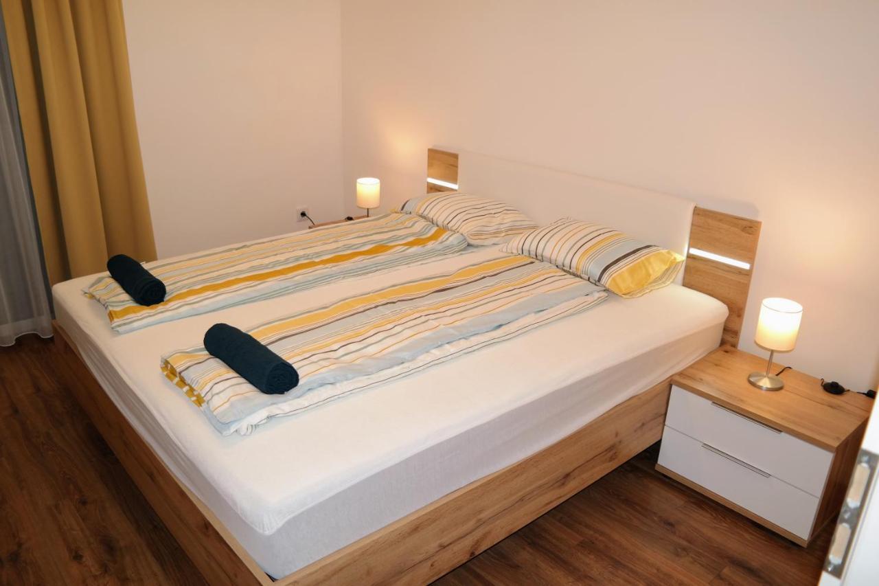 Riverside Apartman With Free Parking Gyor Luaran gambar