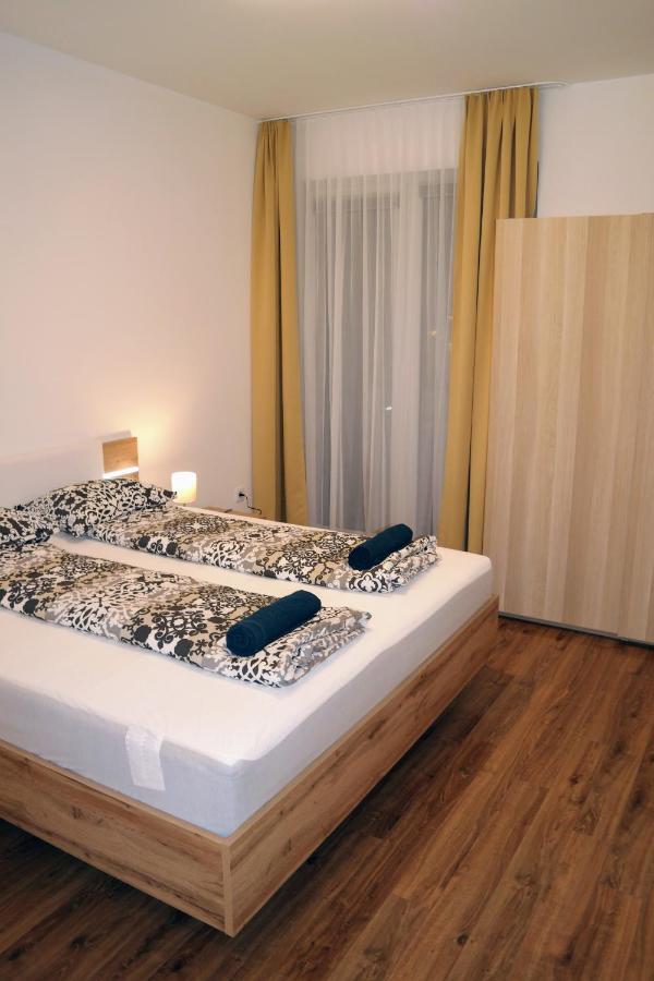 Riverside Apartman With Free Parking Gyor Luaran gambar
